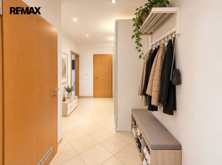 Pronájem bytu, 2+kk, 15 424 m²