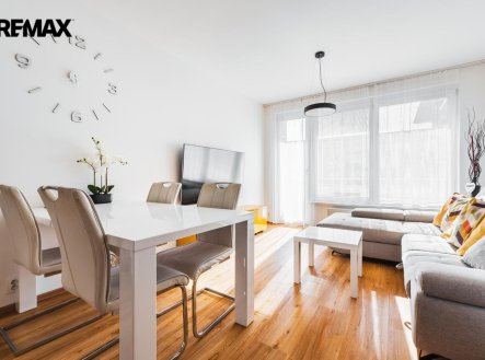 Pronájem bytu, 3+kk, 75 m²