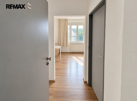 Pronájem bytu, 1+kk, 26 m²