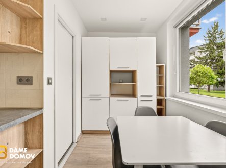 Pronájem bytu, 2+1, 54 m²