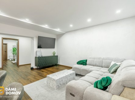 Prodej domu/vily, 308 m²