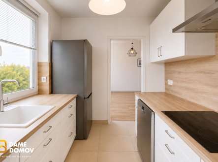 Pronájem bytu, 3+1, 82 m²