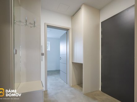 Pronájem bytu, 2+kk, 63 m²