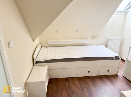 Pronájem bytu, 1+kk, 18 m²