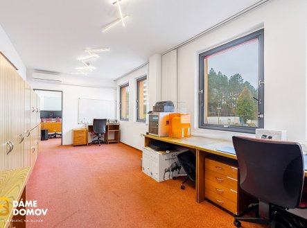Pronájem komerčního objektu, sklad, 1 153 m²
