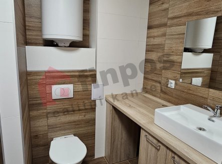 Pronájem bytu, 3+kk, 72 m²