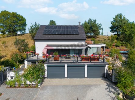 Prodej domu/vily, 239 m² obrázek