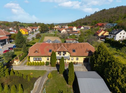 Prodej nájemního domu, 347 m²