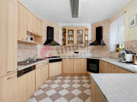 Prodej nájemního domu, 347 m²