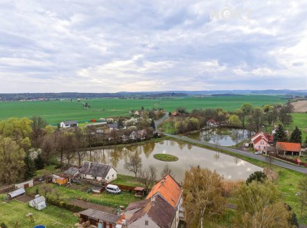Prodej pozemku pro bydlení, 1 921 m²