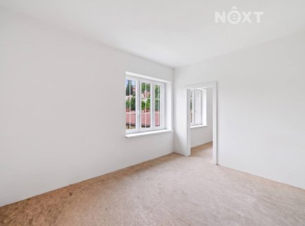 Prodej komerčního objektu, administrativní budova, 254 m²