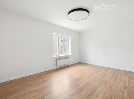 Prodej komerčního objektu, administrativní budova, 254 m²