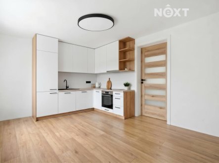 Prodej komerčního objektu, administrativní budova, 254 m²