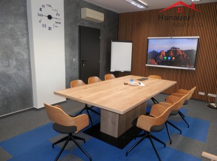 Pronájem kanceláře, 110 m²
