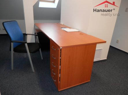 Pronájem kanceláře, 110 m²