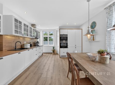 Prodej bytu, 4+1, 101 m²