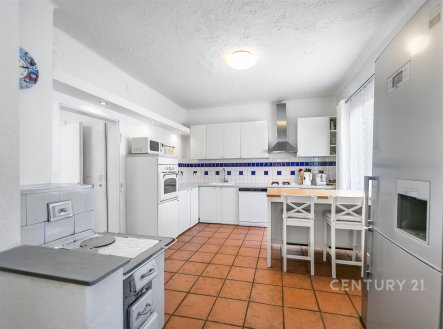 . | Prodej - dům/vila, 173 m²