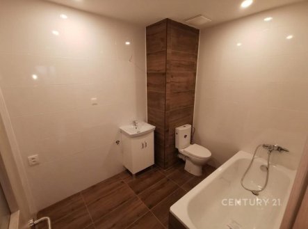 Pronájem bytu, 4+1, 68 m²