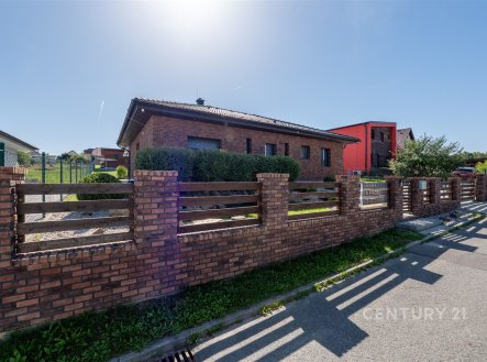 . | Prodej - dům/vila, 112 m²