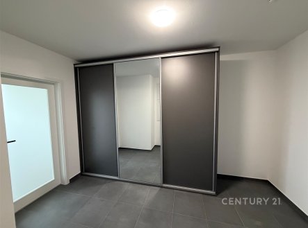 Pronájem bytu, 2+kk, 57 m²