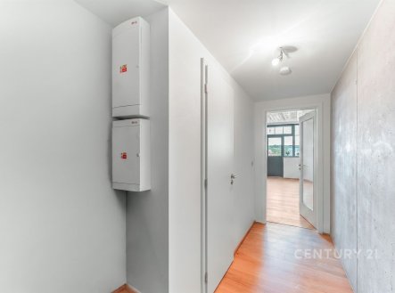Pronájem bytu, 1+kk, 33 m²