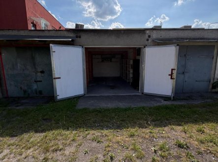 PHOTO-2026-06-02-15-41-01 8 | Pronájem - malý objekt/garáž