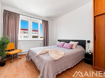 Prodej bytu, 3+kk, 1 090 m²