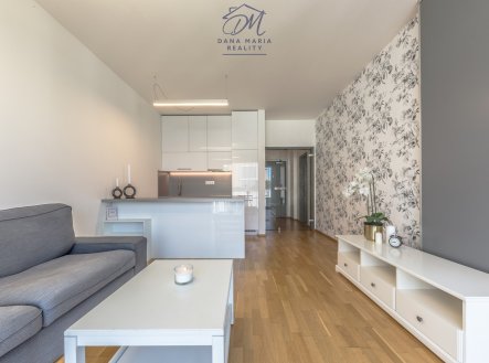 Pronájem bytu, 2+kk, 58 m²