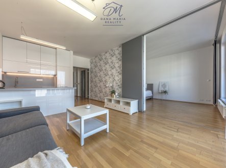 Pronájem bytu, 2+kk, 58 m²