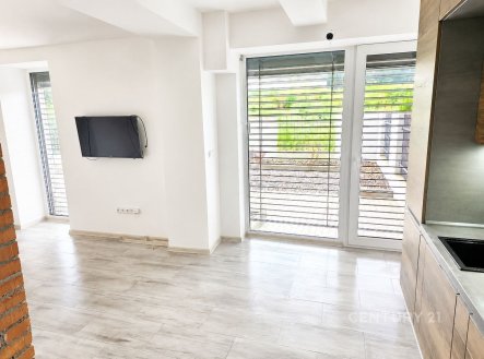 Pronájem bytu, 2+kk, 52 m²