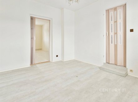 Pronájem bytu, 2+1, 38 m²