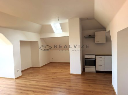 Pronájem bytu, 1+kk, 37 m²