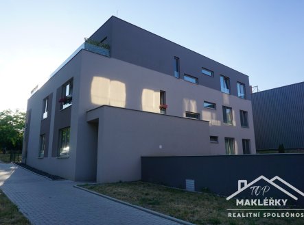 Pronájem bytu, 1+kk, 28 m²