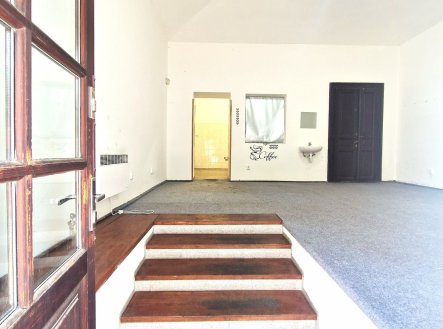 Pronájem obchodní prostory, 75 m²