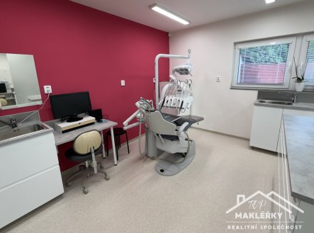 Pronájem komerčního objektu, jiný, 74 m²