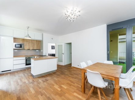 Pronájem bytu, 4+kk, 99 m²