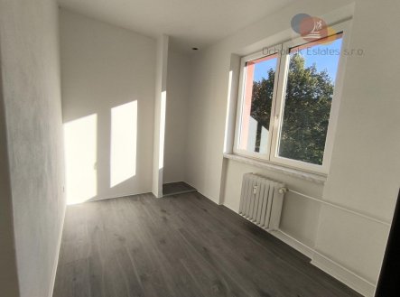 Pronájem bytu, 2+kk, 36 m²