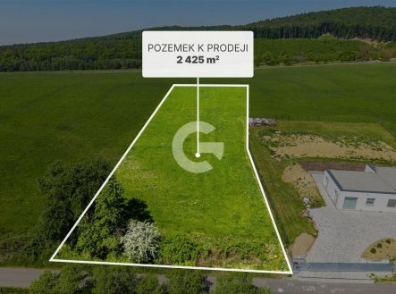 Prodej pozemku pro bydlení, 2 425 m²
