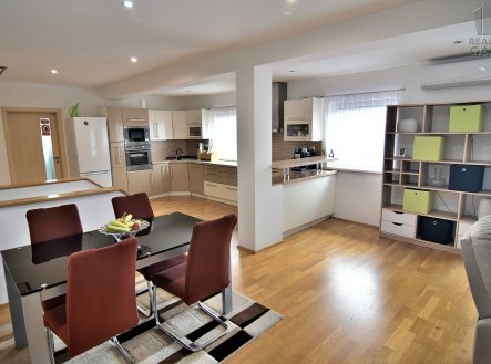 Prodej domu/vily, 204 m²