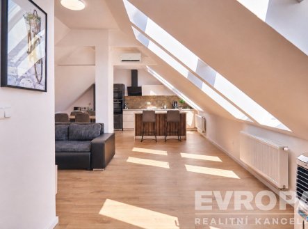 Prodej bytu, 3+kk, 95 m²