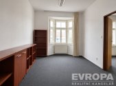 Pronájem - kanceláře, 67 m²