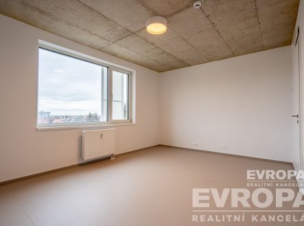 Pronájem bytu, 1+kk, 28 m² obrázek