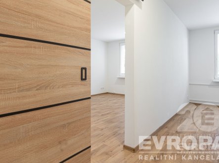 Pronájem bytu, 1+1, 36 m²