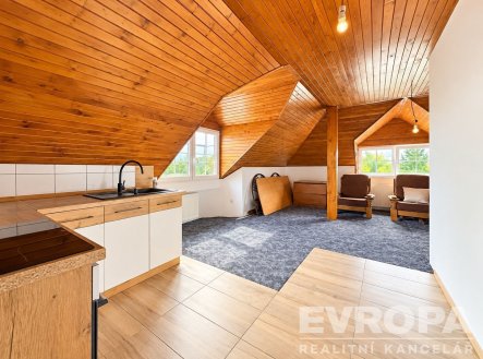 Pronájem bytu, 2+kk, 100 m²
