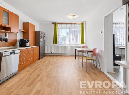 Prodej nájemního domu, 180 m²