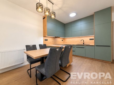 Pronájem bytu, 2+kk, 50 m²