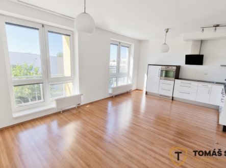 Pronájem bytu, 3+kk, 82 m²