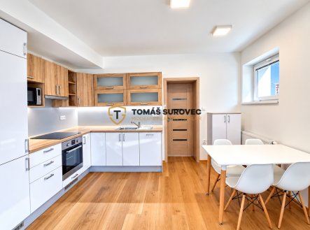 Pronájem bytu, 2+kk, 54 m²
