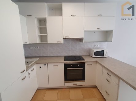 Pronájem bytu, 2+kk, 72 m²