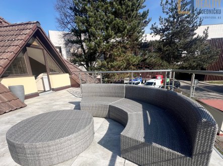 Pronájem bytu, 3+kk, 120 m²